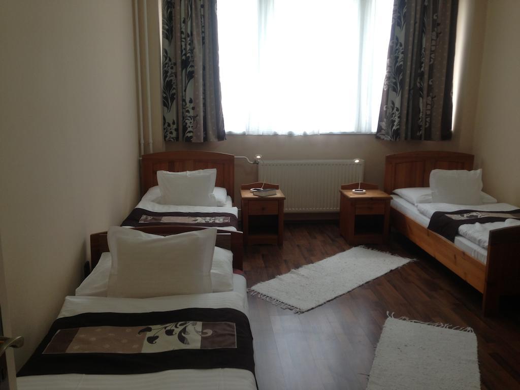 Vasvirag Hotel Celldömölk Oda fotoğraf